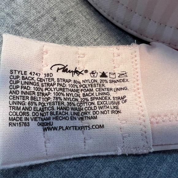 Playtex Secrets Wire-Free Bra - 38D - Pink Stripes - Picture 2 of 5